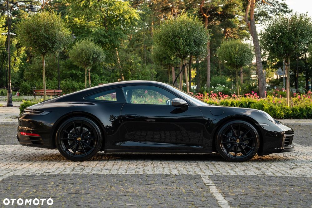 Porsche 911 Carrera T PDK - 4