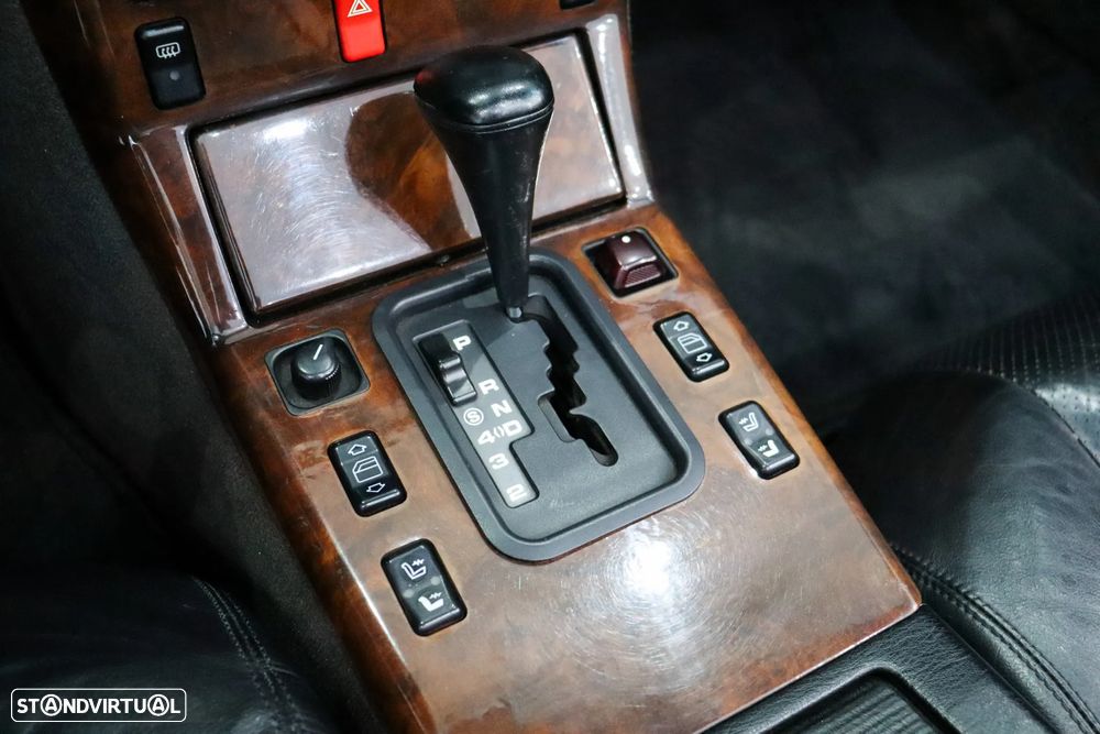 Mercedes-Benz SL 300 - 20