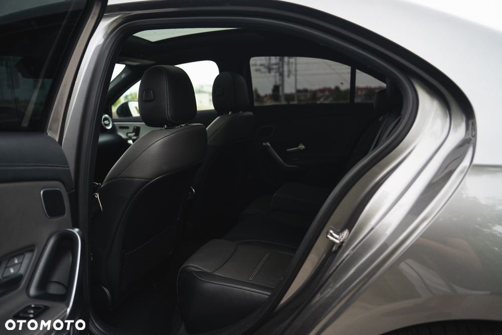Mercedes-Benz Klasa A 220 7G-DCT AMG Line - 23