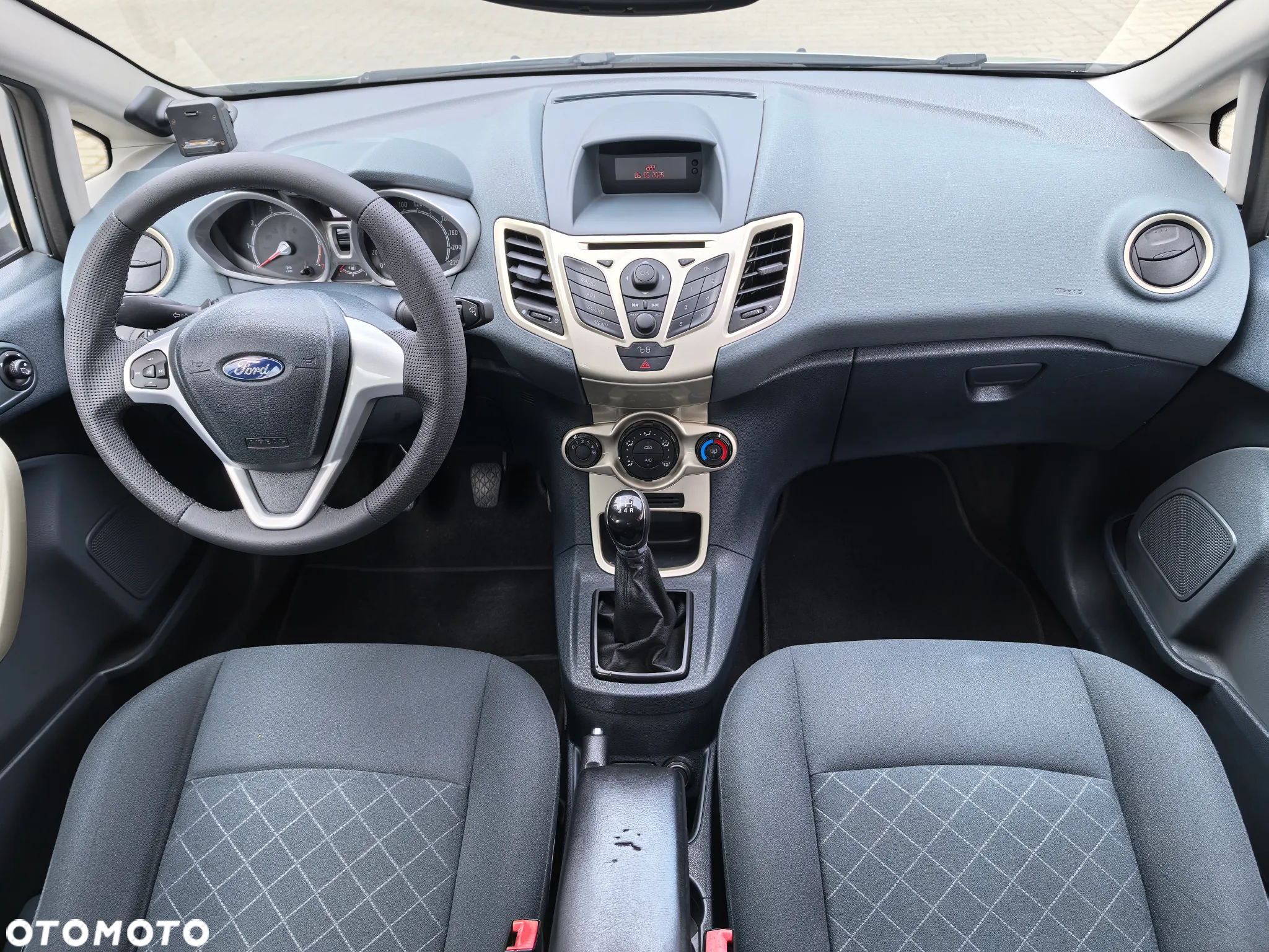 Ford Fiesta 1.4 Titanium - 5