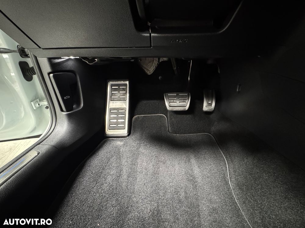 Volkswagen Golf 1.4 GTE Plug-In-Hybrid DSG - 25