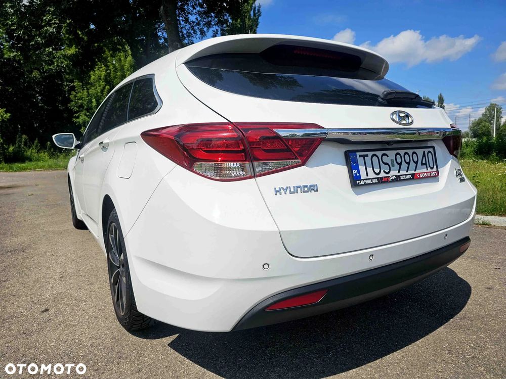 Hyundai i40 Kombi 1.7 CRDi Premium - 4