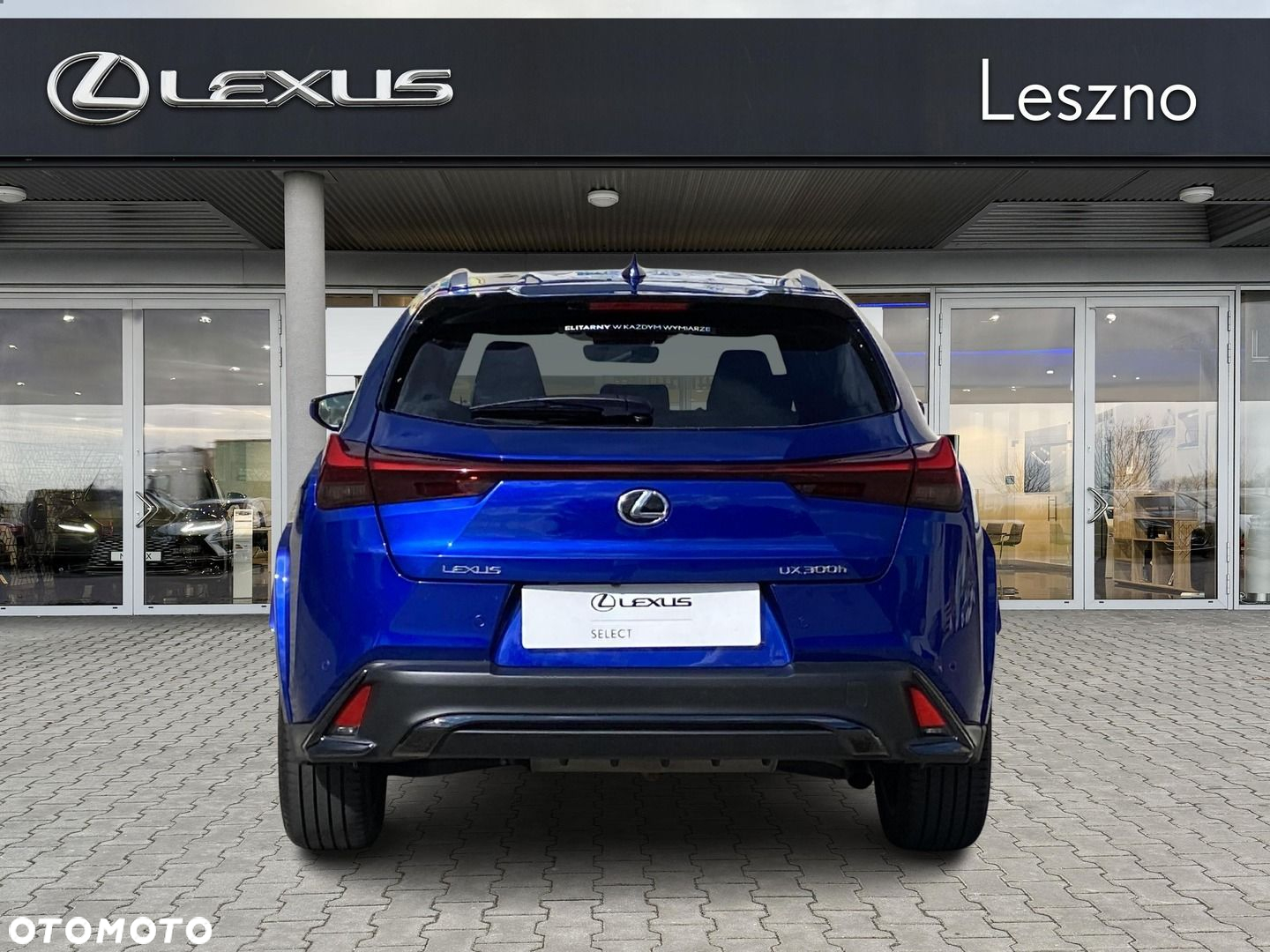 Lexus UX 300h F Sport - 8