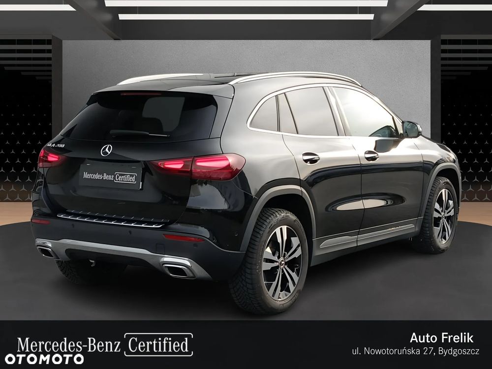 Mercedes-Benz GLA 200 Progressive - 5