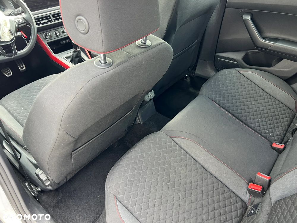 Volkswagen Polo 1.0 TSI - 11