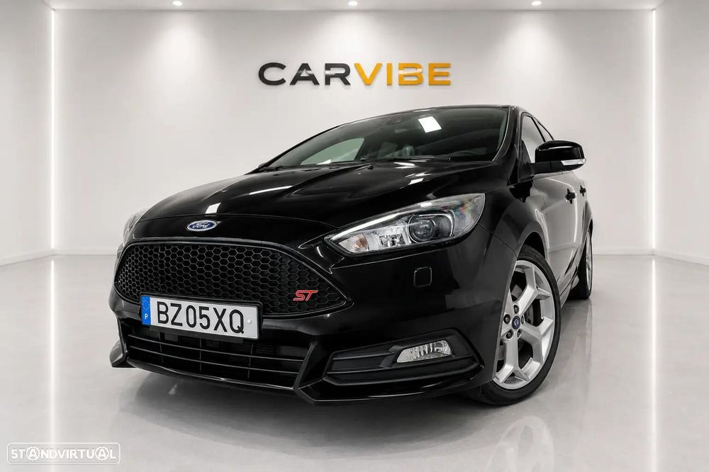 Ford Focus 2.0 EcoBoost ST c/ Pack Pele Desportiva - 2