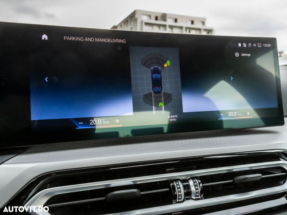 BMW Seria 3 320e AT PHEV - 32