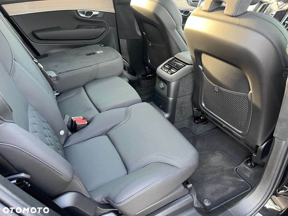 Volvo XC 90 - 21