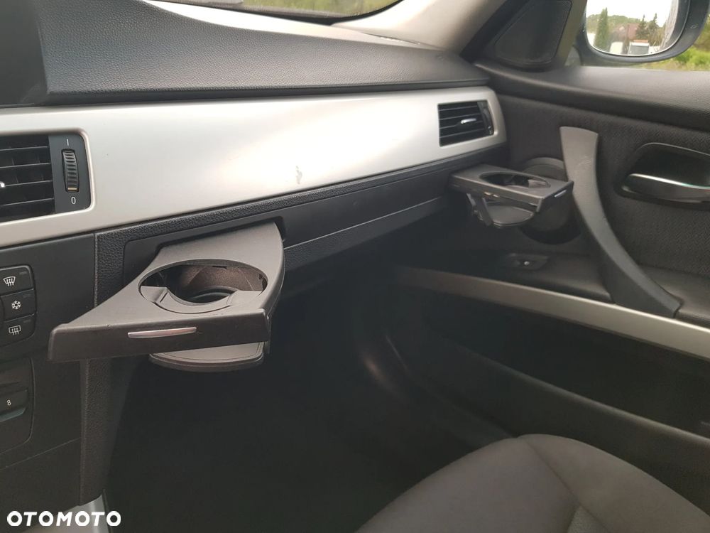BMW Seria 3 320d Efficient Dynamics Edition - 15