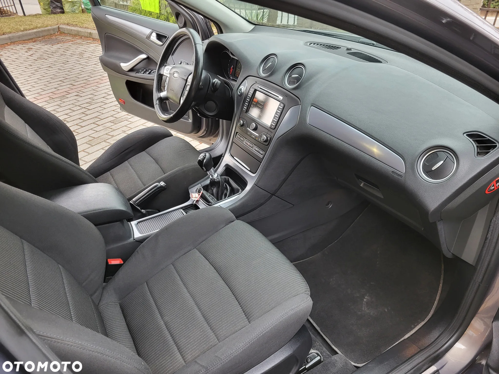 Ford Mondeo 1.6 T Titanium - 16