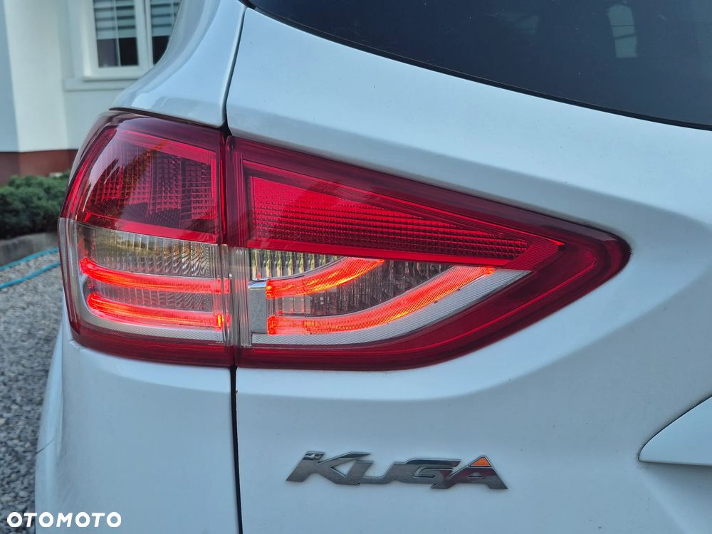 Ford Kuga 2.0 TDCi 2x4 SYNC - 9