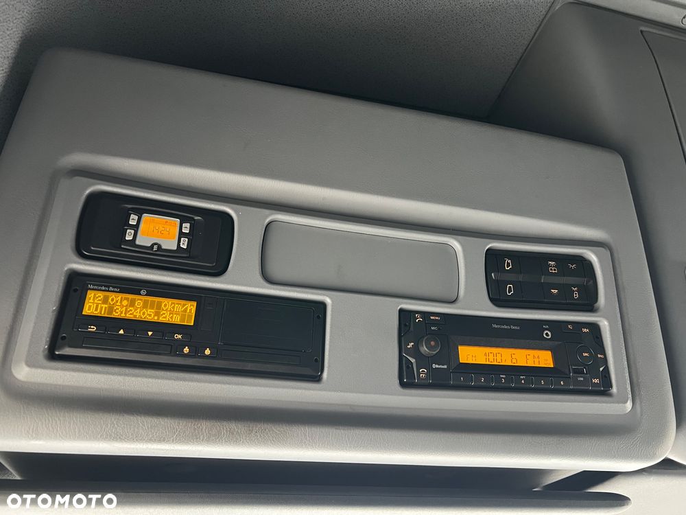 Mercedes-Benz ATEGO - 15