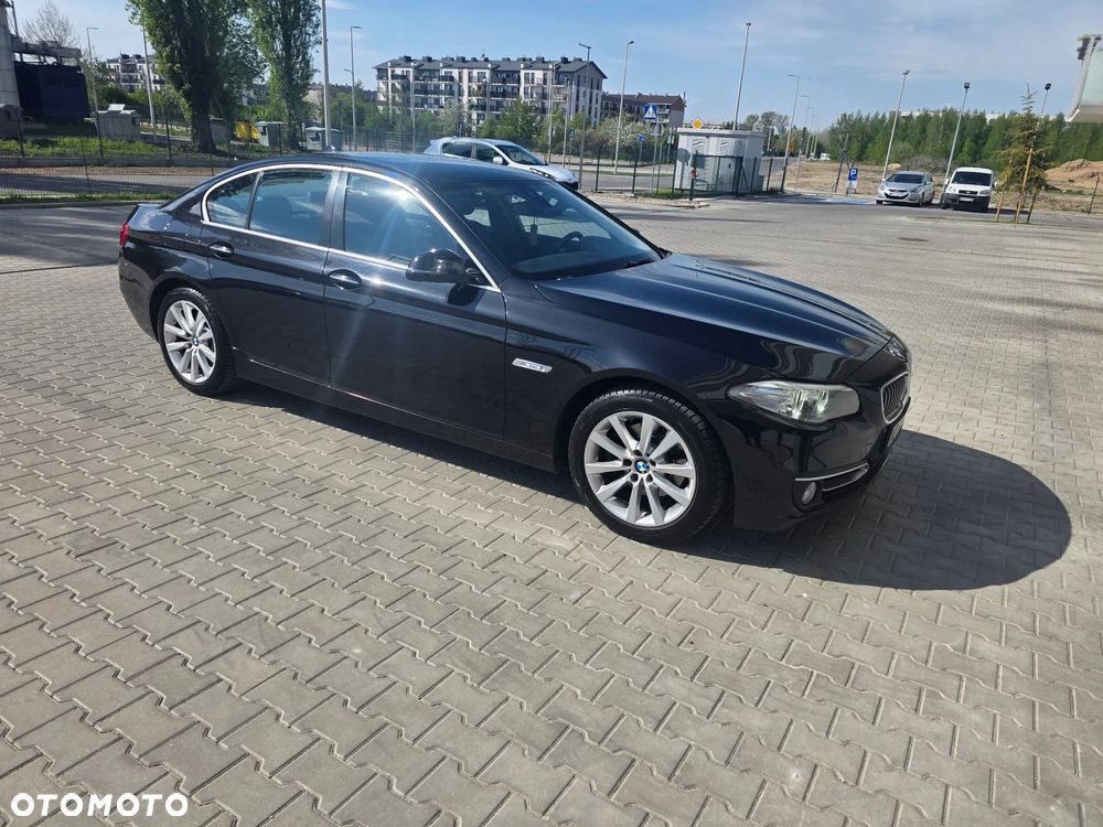 BMW Seria 5 520d Luxury Line - 9