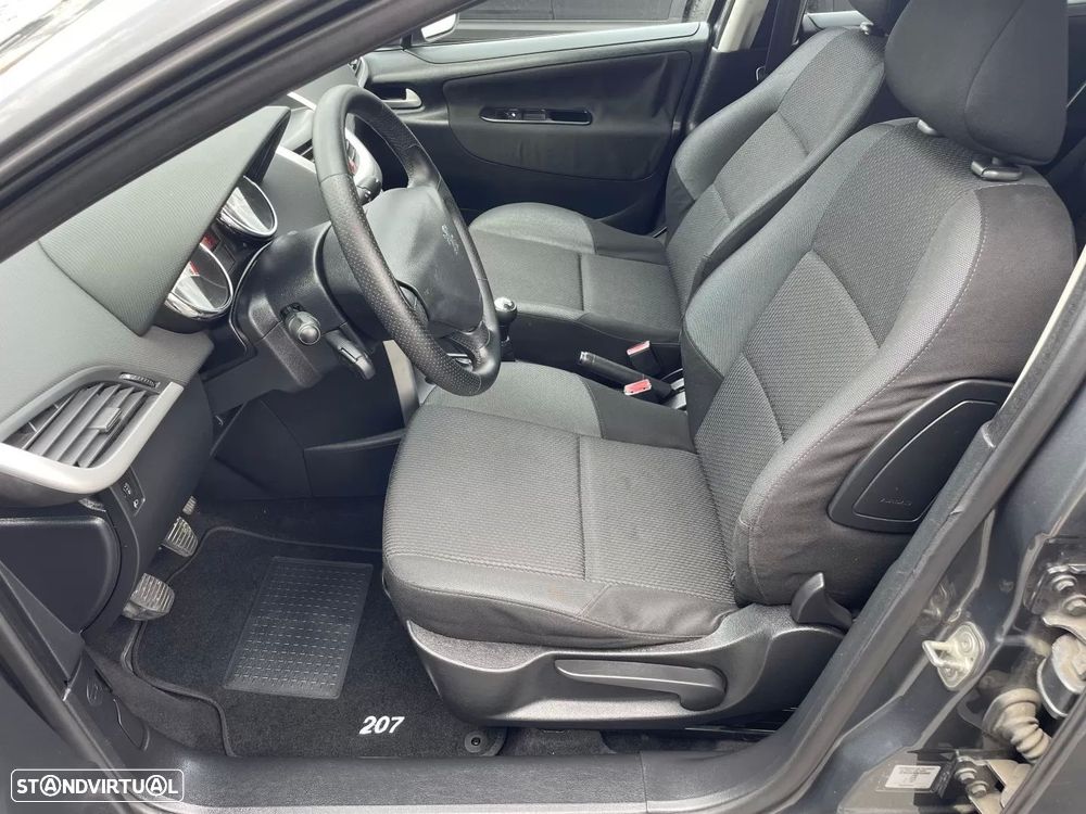 Peugeot 207 1.4 HDi Urban - 12