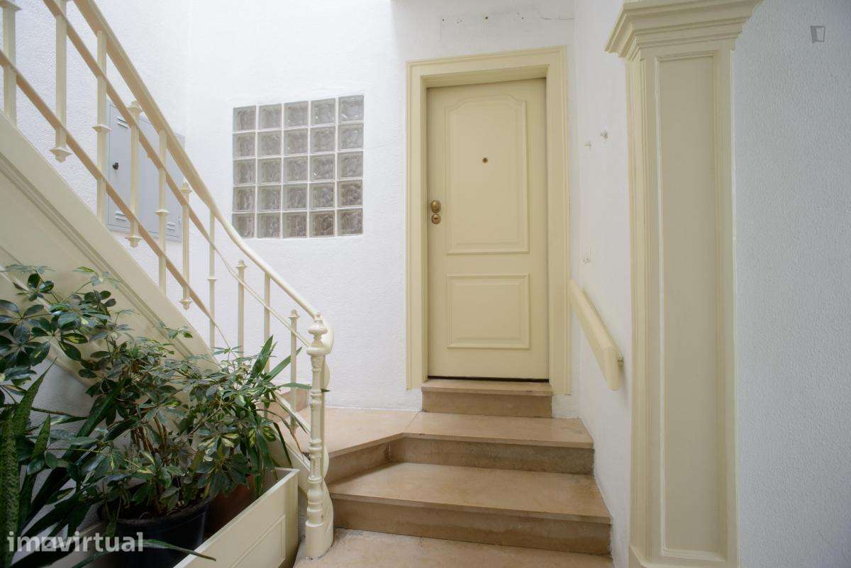 Quarto - localizado em Alameda Lisbon - Grande imagem: 4/10