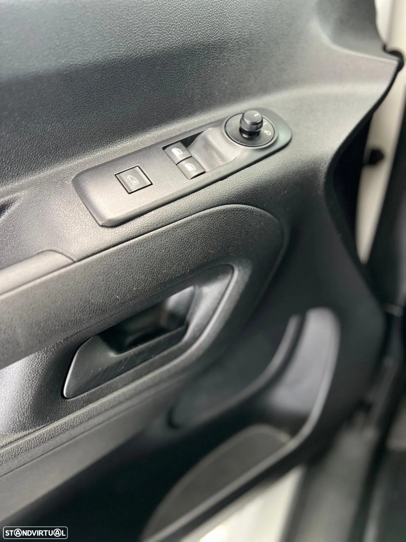 Citroën BERLINGO XL 1.5 HDi 100cv (+IVA) - 14