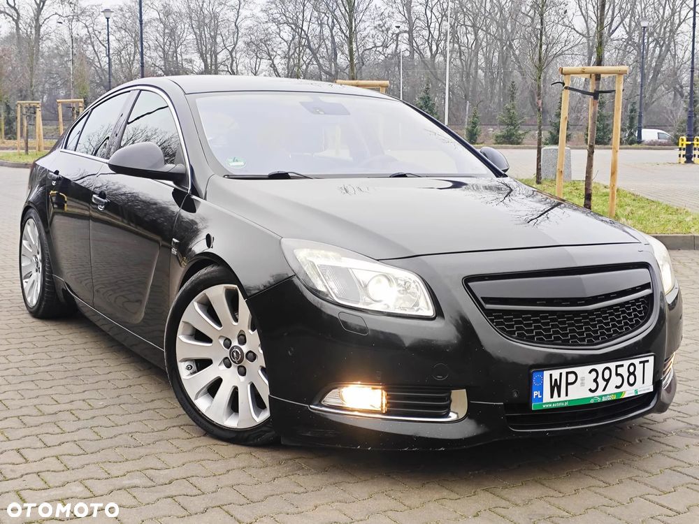 Opel Insignia - 1