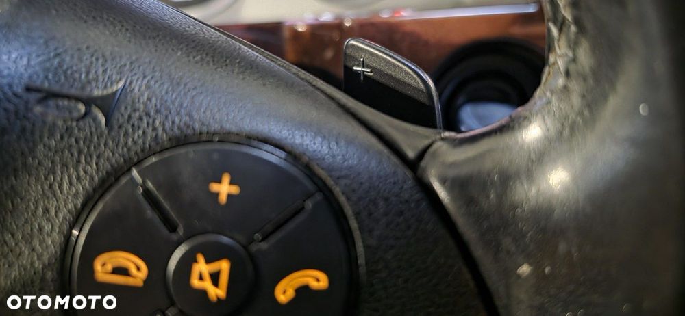 Mercedes-Benz GLK - 27