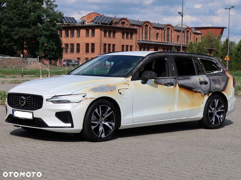 Volvo V60 T6 AWD Plug-In Hybrid Plus Dark - 7