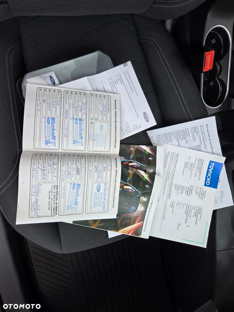 Ford Fiesta 1.5 TDCi ST&St Titanium - 23