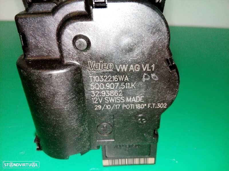 MOTOR DA ABERTURA DAS CONDUTAS DO CLIMATIZADOR SEAT LEON 2018 -5Q0907511K - 1