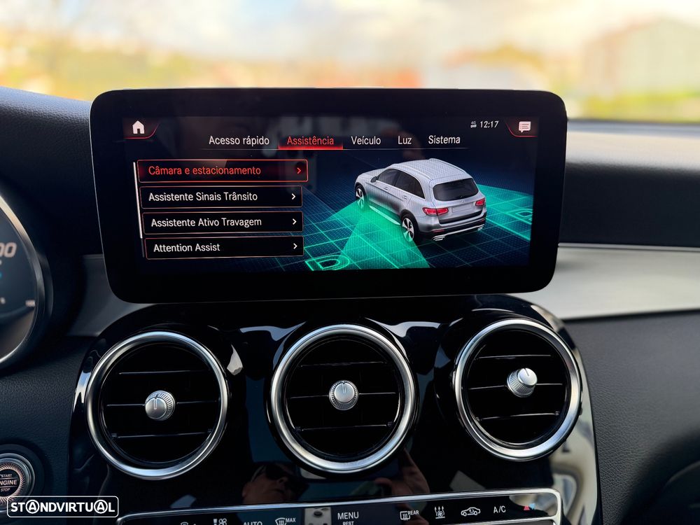 Mercedes-Benz GLC 300 de 4Matic 9G-TRONIC AMG Line Plus - 27