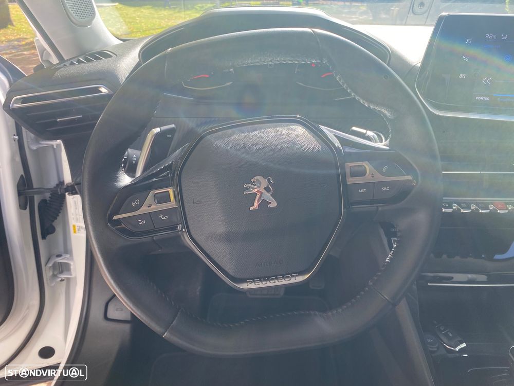Peugeot 2008 - 10