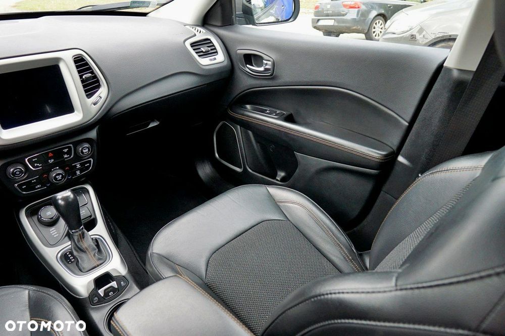 Jeep Compass 1.4 TMair Limited 4WD S&S - 14