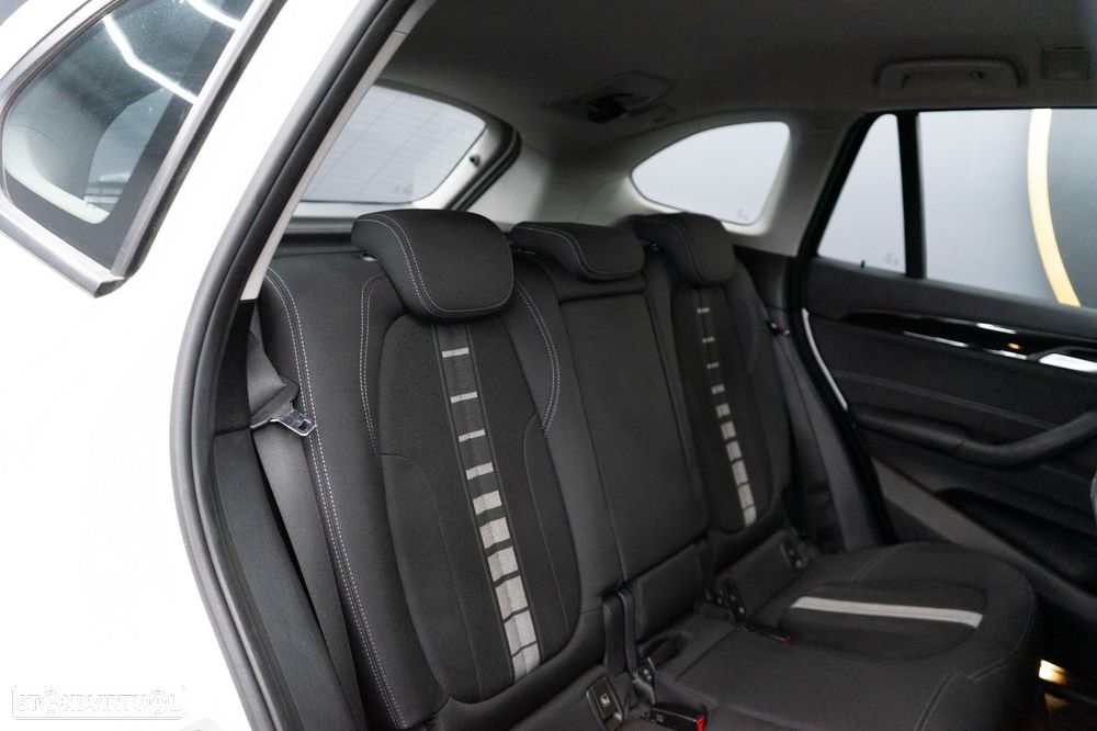 BMW X1 18 d sDrive Line Sport - 44