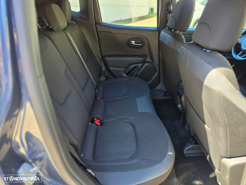 Jeep Renegade 1.3 T-GDI 4xe Auto S - 24