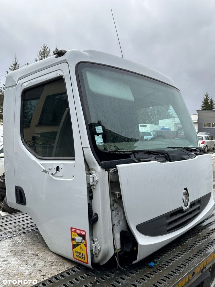 KABINA RENAULT MIDLUM 180 DXI EURO 5 - 2