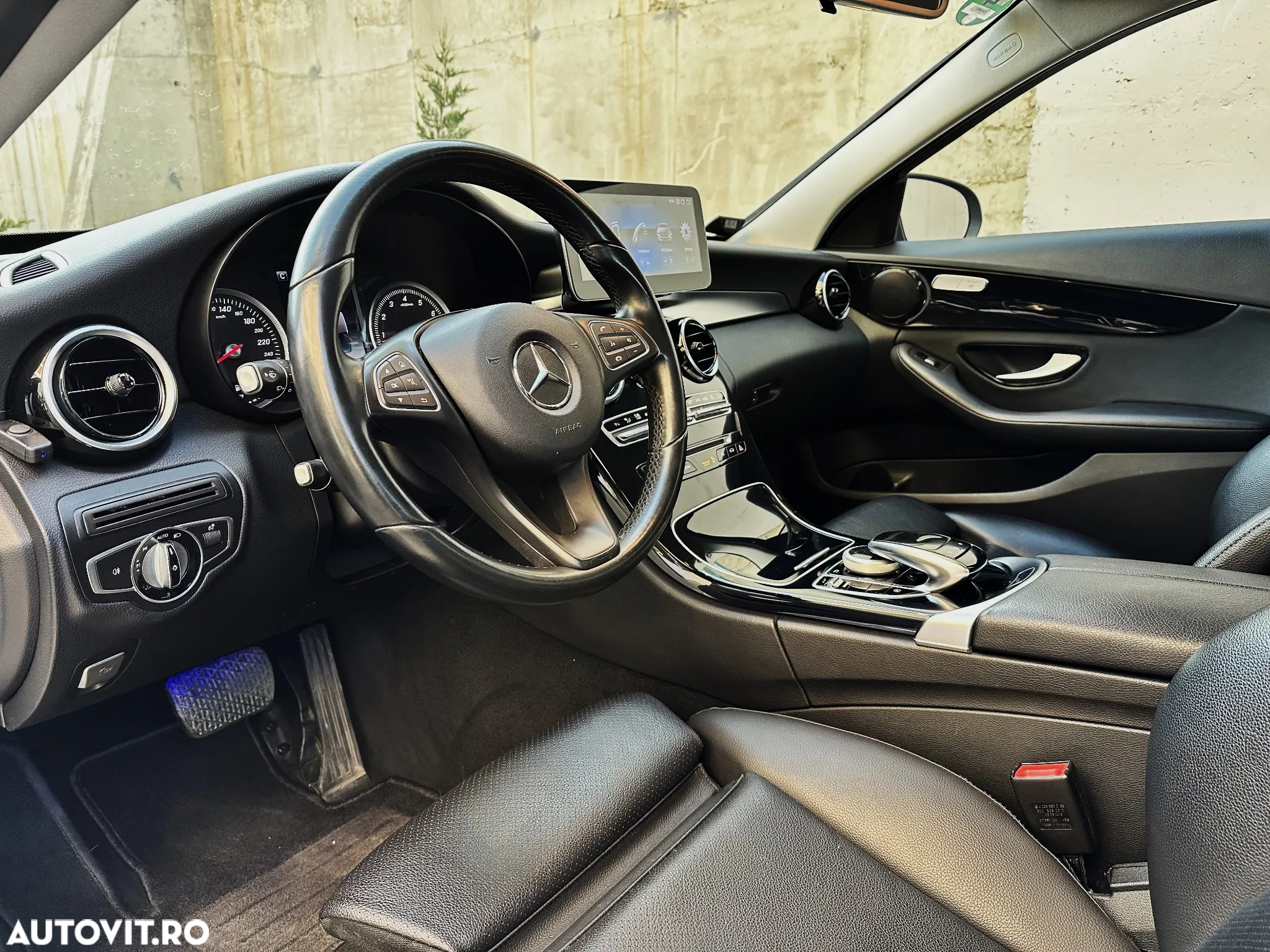 Mercedes-Benz C 200 T 7G-TRONIC Exclusive - 9
