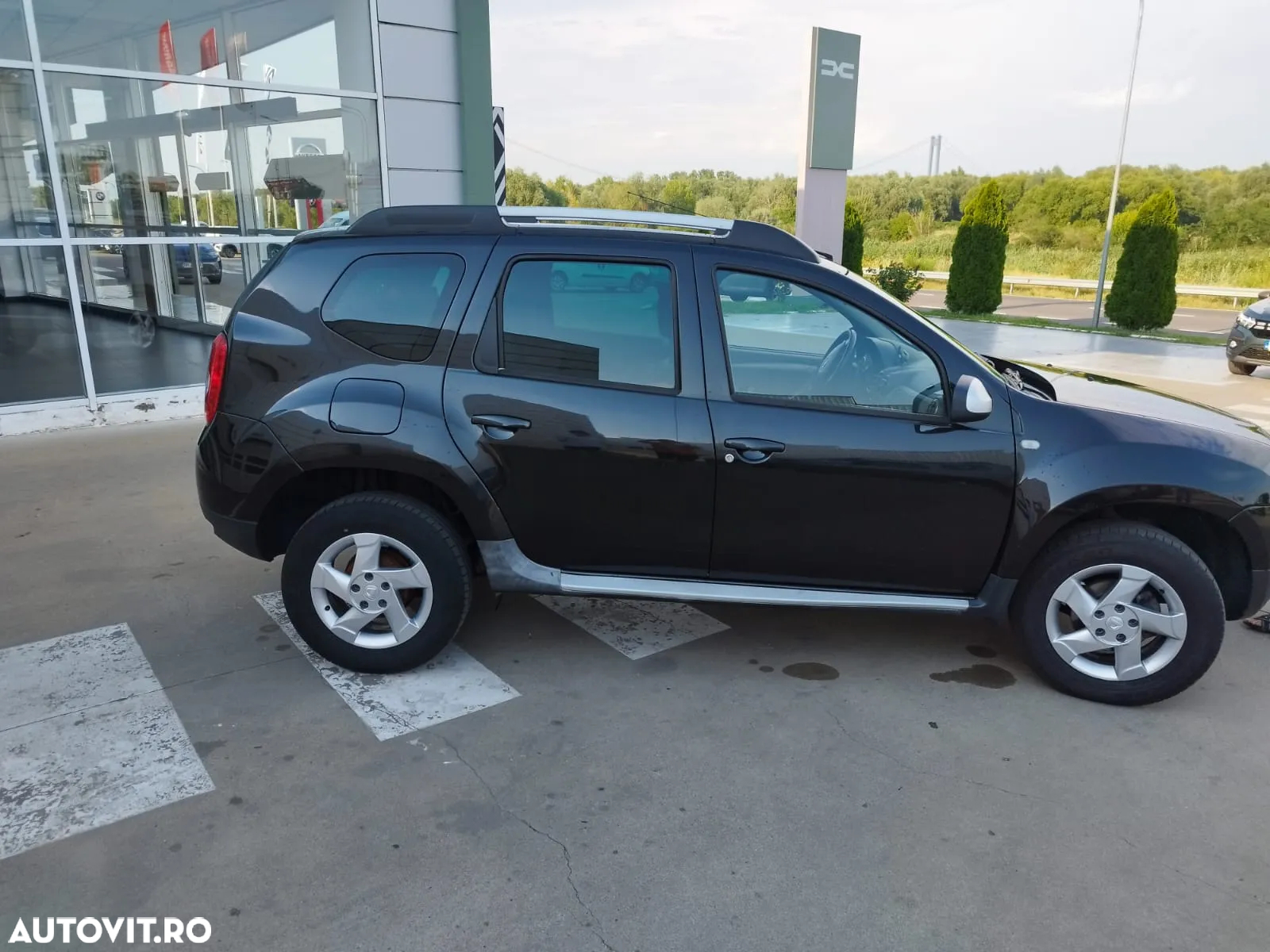 Dacia Duster 1.6 4x2 Laureate - 3