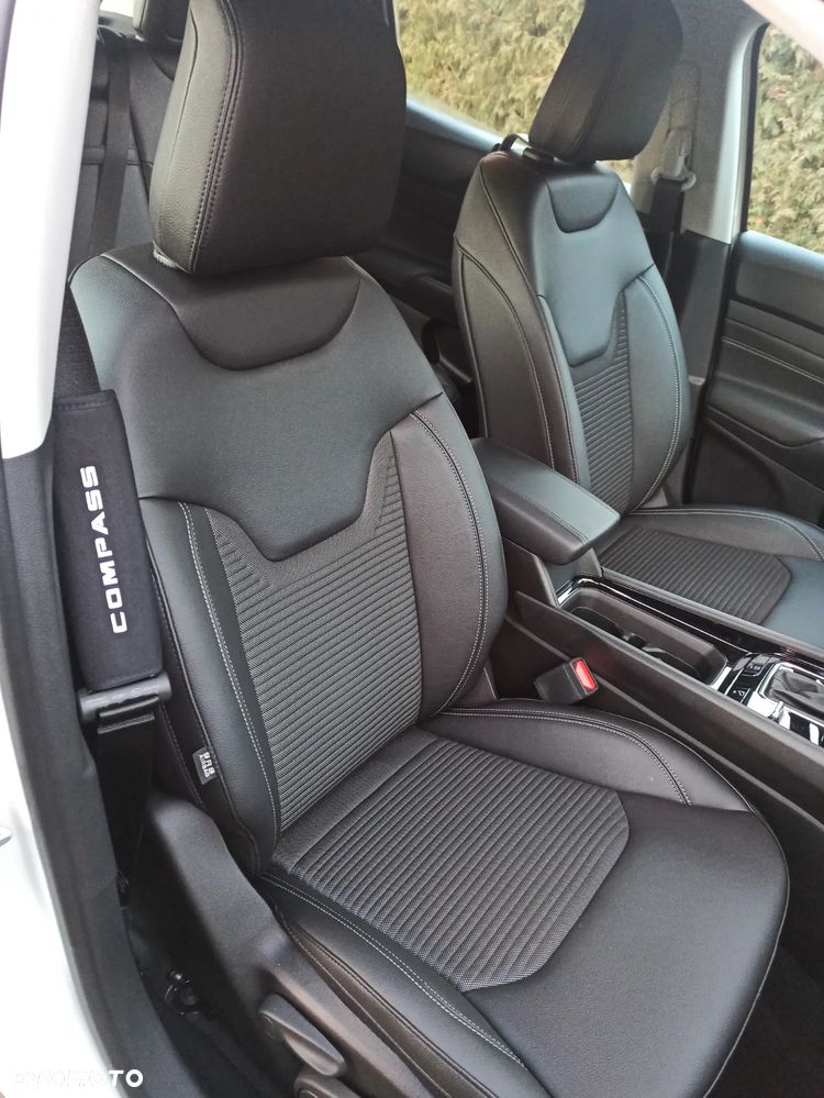 Jeep Compass 1.3 T4 PHEV 4xe Longitude S&S - 27