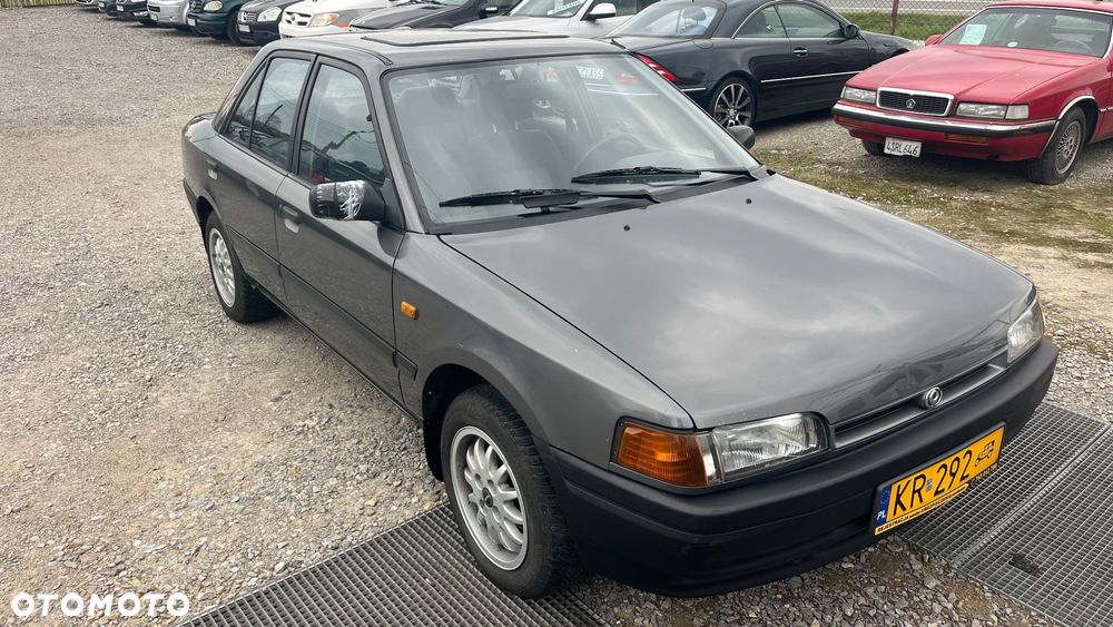 Mazda 323 1.7 D LX - 36