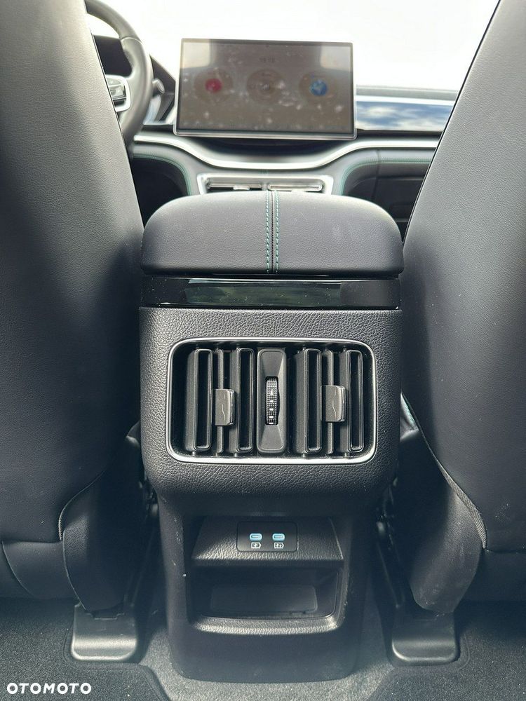 BYD Seal U - 12