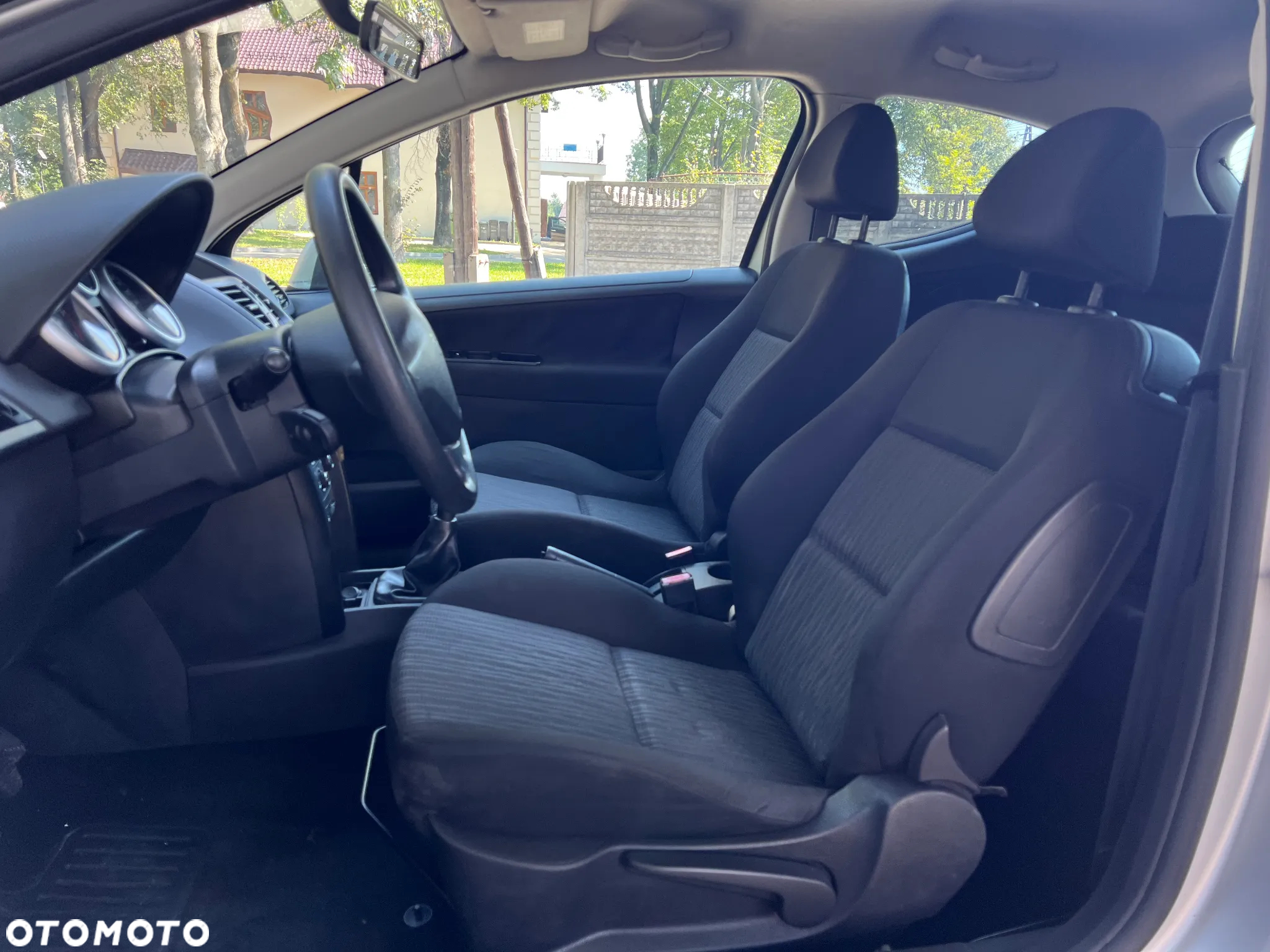 Peugeot 207 90 HDi FAP (Blue Lion) Premium - 8