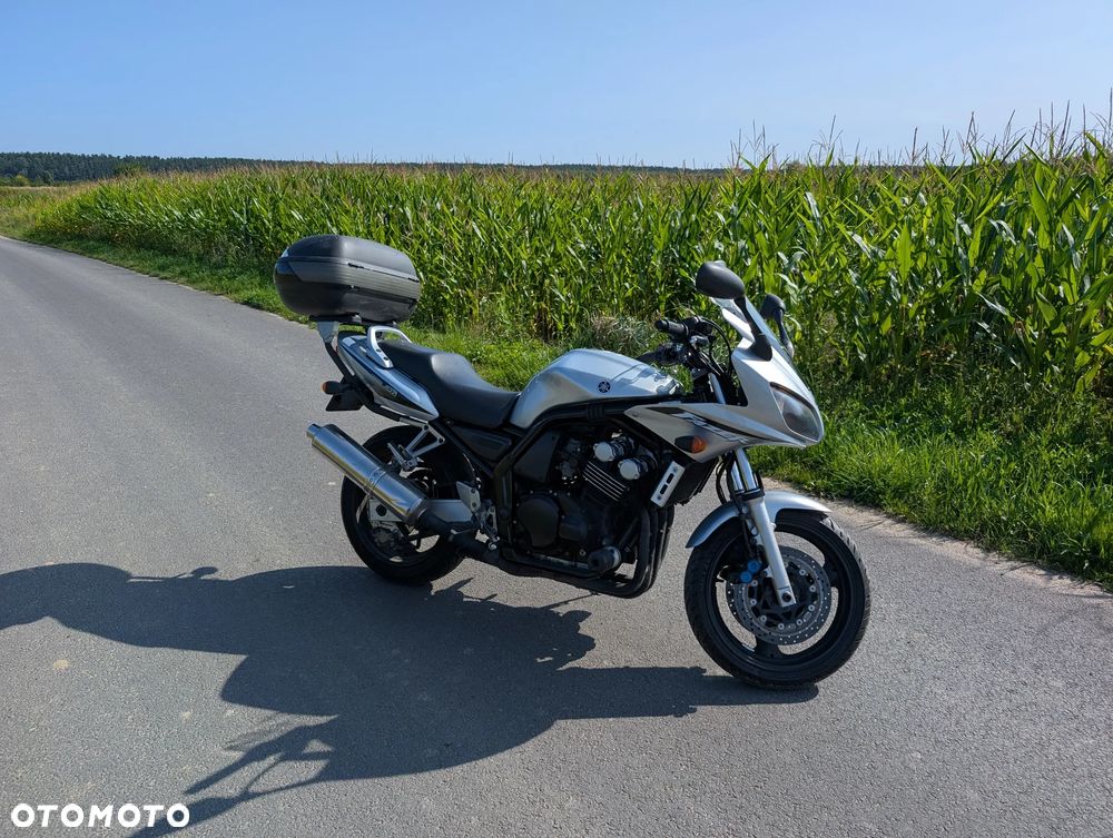 Yamaha FZS - 3