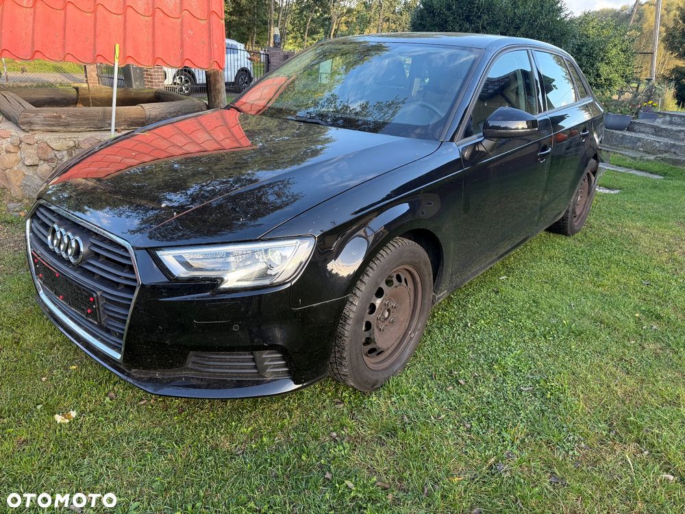 Audi A3 Sportback - 2