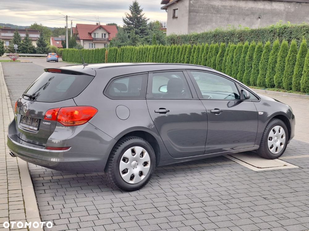 Opel Astra 1.4 T Essentia - 4
