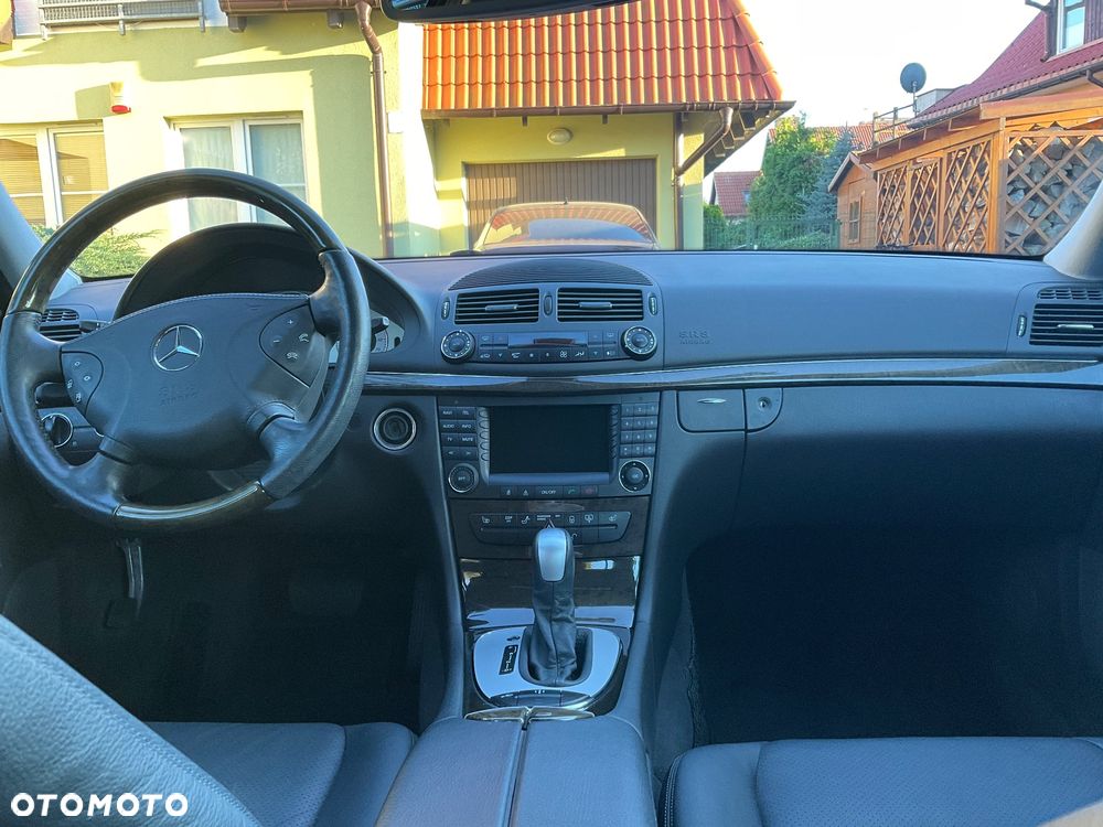 Mercedes-Benz Klasa E 500 Avantgarde - 29