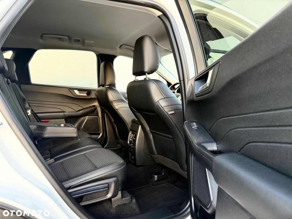 Ford Kuga 2.0 EcoBlue 4x4 TITANIUM - 32