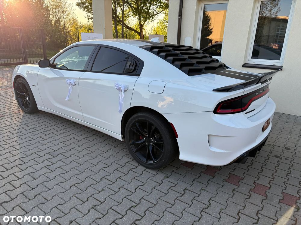 Dodge Charger 5.7 R/T - 4
