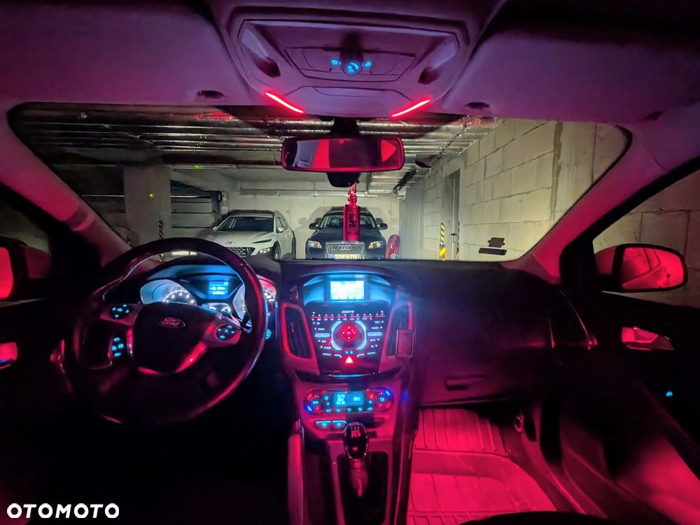 Ford Focus - 24