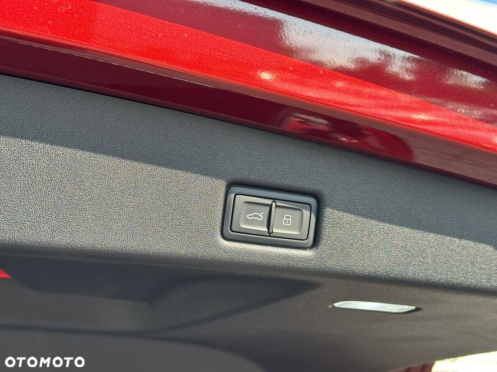 Audi Q5 Sportback - 11