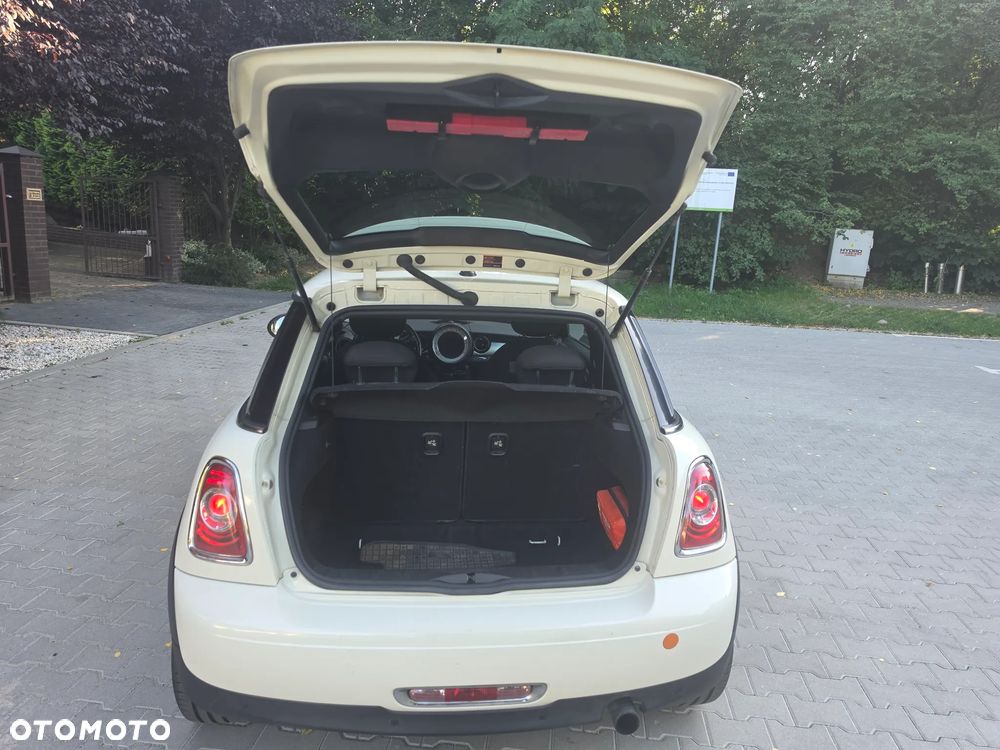 MINI Cooper Standard - 7