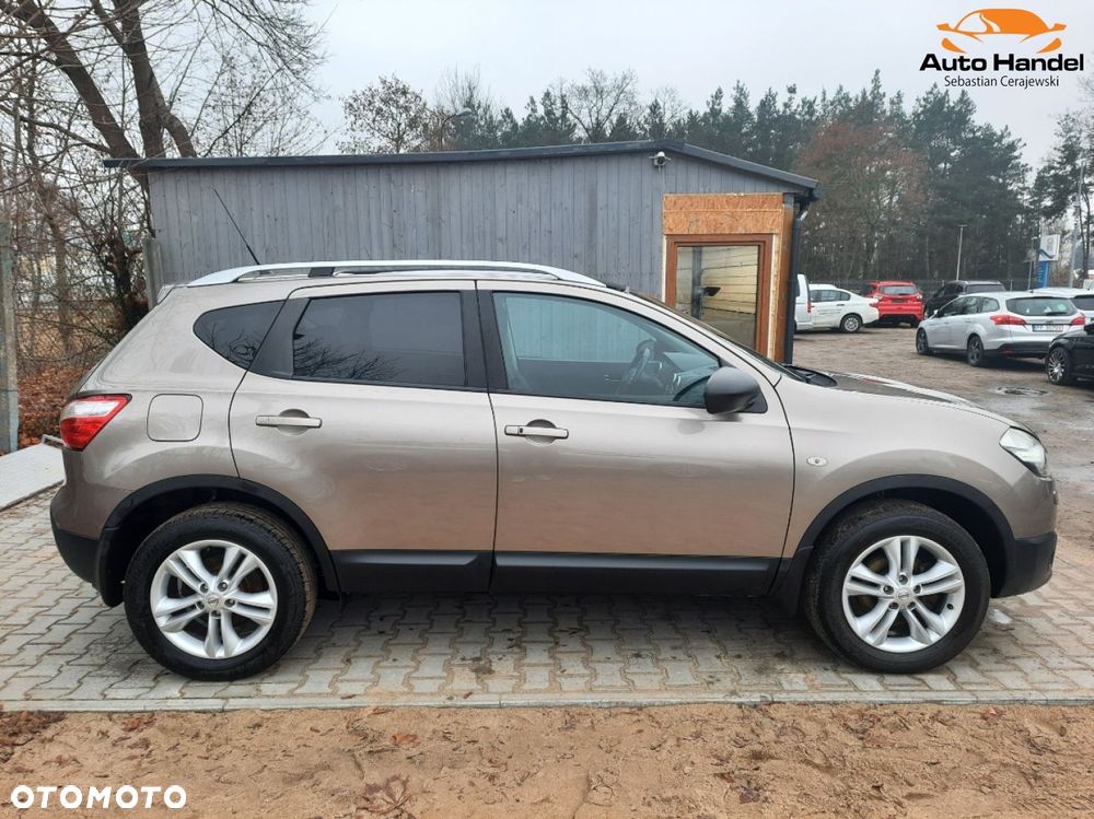 Nissan Qashqai 2.0 CVT tekna - 8