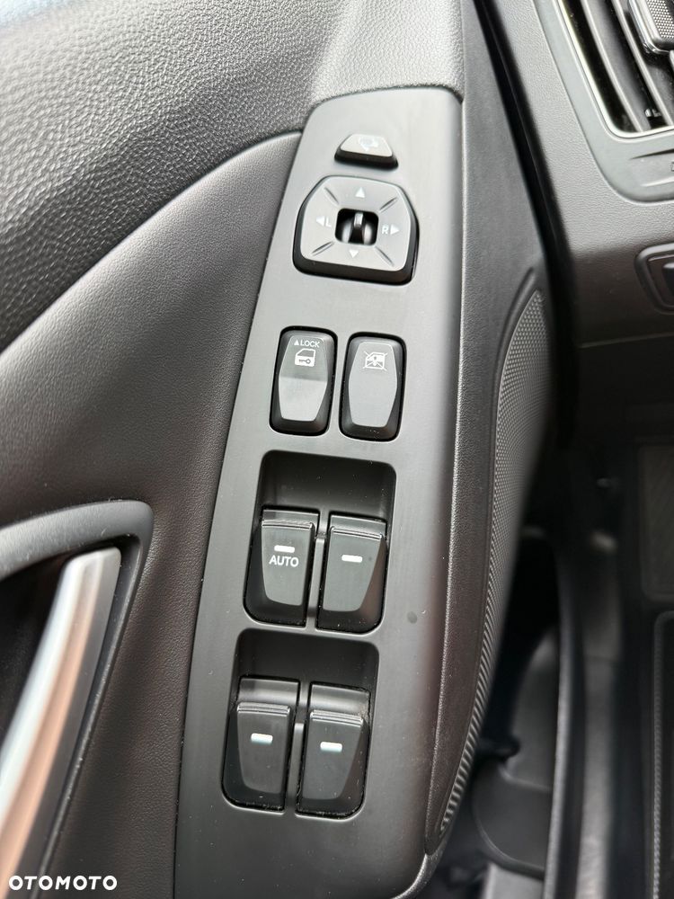 Hyundai ix35 2.0 4WD Automatik Premium - 25