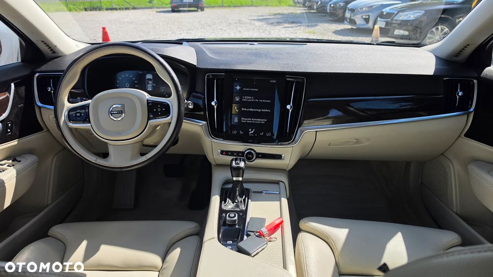 Volvo V90 D4 Geartronic Momentum - 13