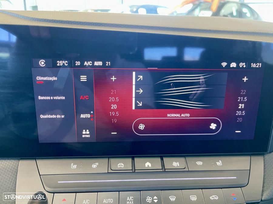 Opel Astra Sports Tourer 1.2 T GS Line - 28